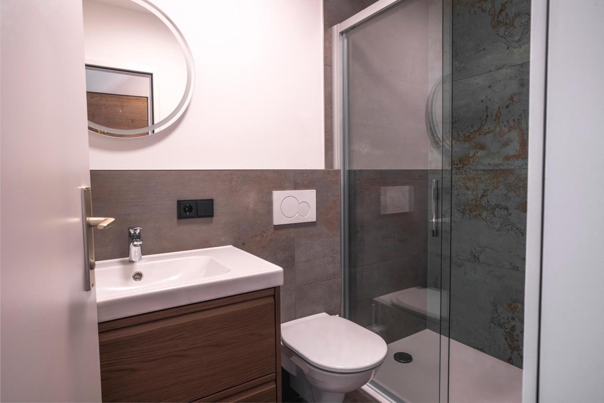 Suite Apartment Modern Getaway - Neu Renoviert - Strobl Am Wolfgangsee Штробль Экстерьер фото